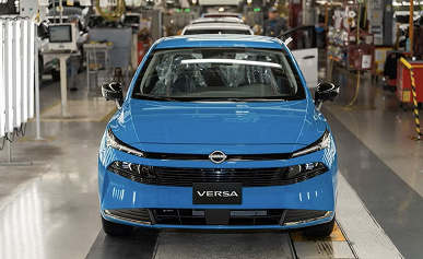 Самый дешевый Nissan сильно изменился. Рассекречен обновленный Nissan Versa &mdash; звук Bose в подголовниках и простой 1,6-литровый мотор